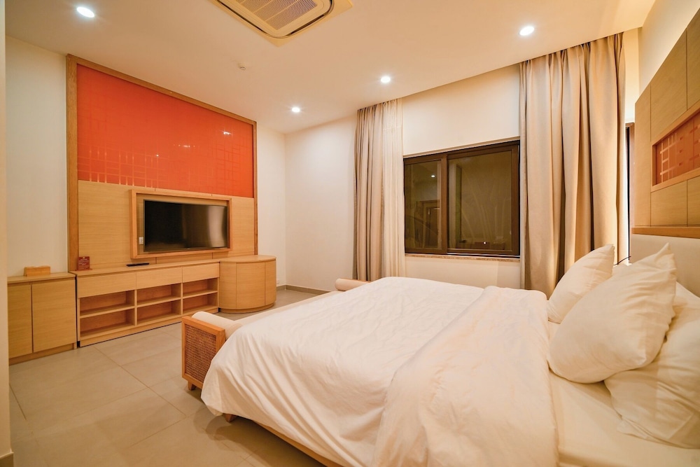 Mercury Phu Quoc Resort & Villas 35/63