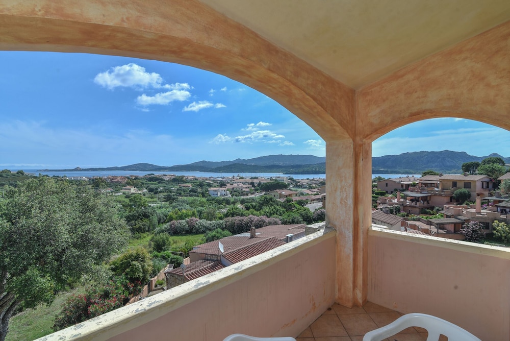 RESIDENCE LA COSTA 40/49