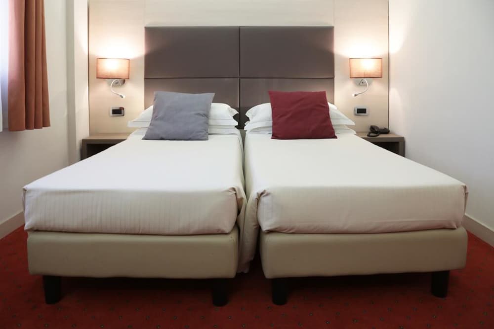 Hotel Campion 17/67