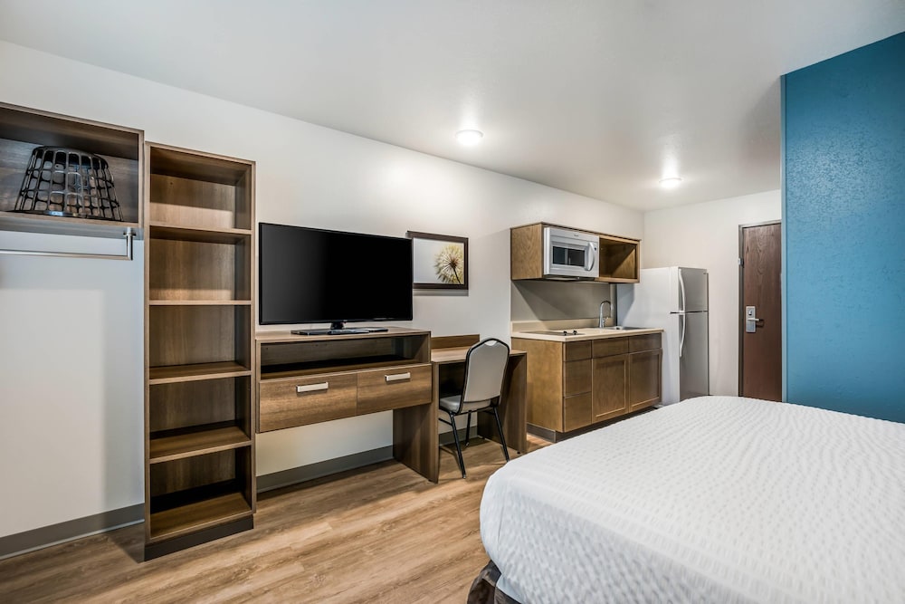 Woodspring Suites Downers Grove - Chicago 23/47