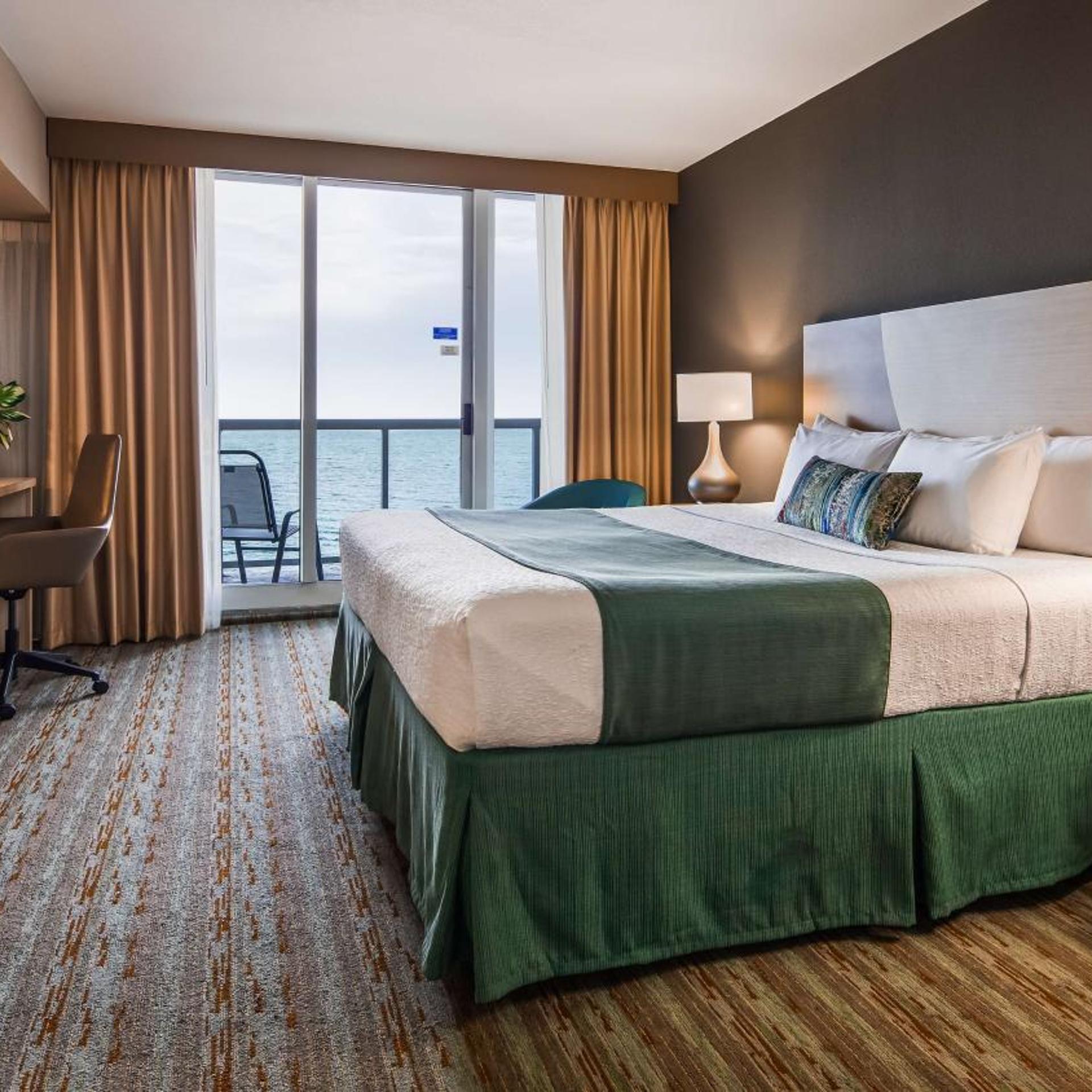 Room, King Bed, Ocean Front