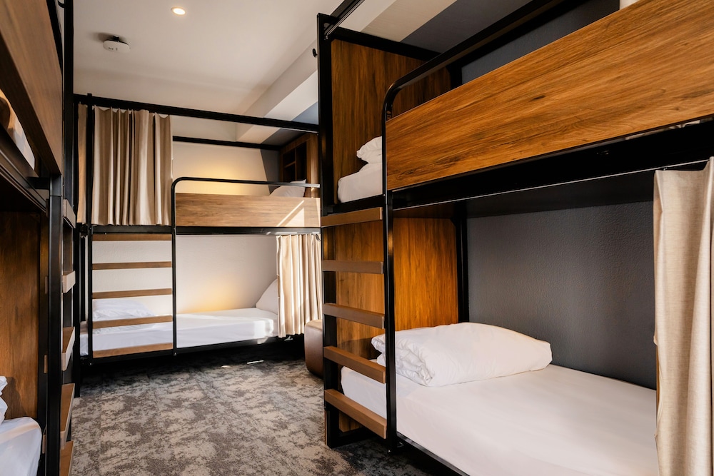 Entire 6 Bed Dorm Ensuite