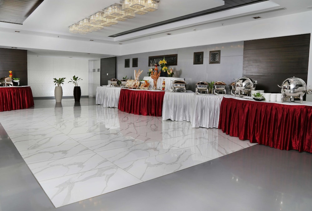 Park Inn by Radisson Navi Mumbai 8/44