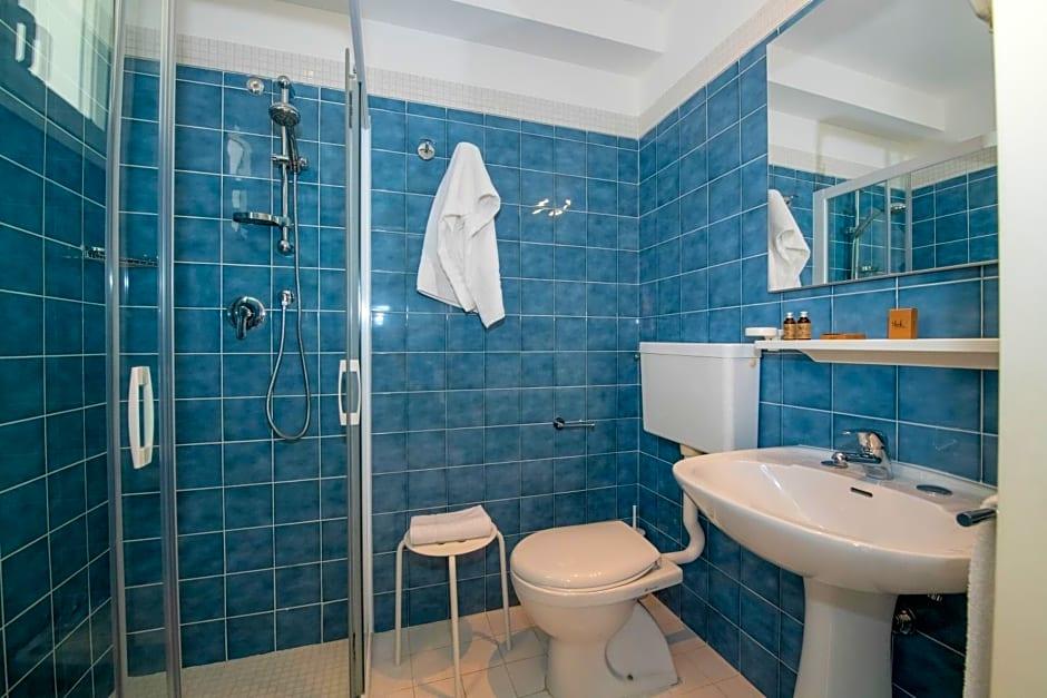 Hotel Delle Mimose 49/50