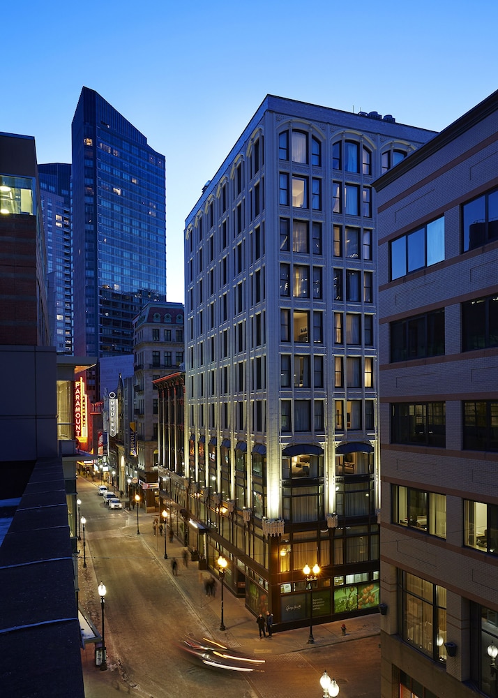 The Godfrey Hotel Boston 7/64