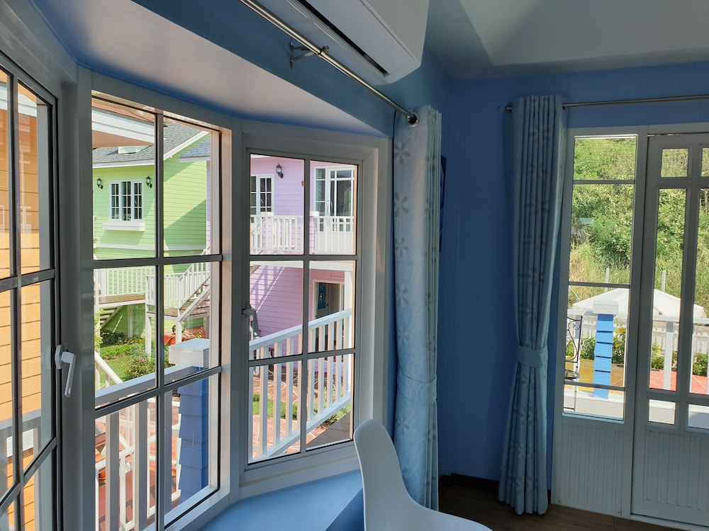 Bunny Hill Resort 20/50