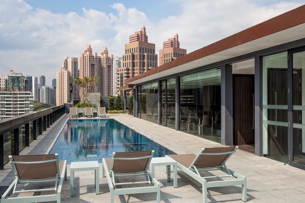 Louis Kienne Serviced Residences photo1