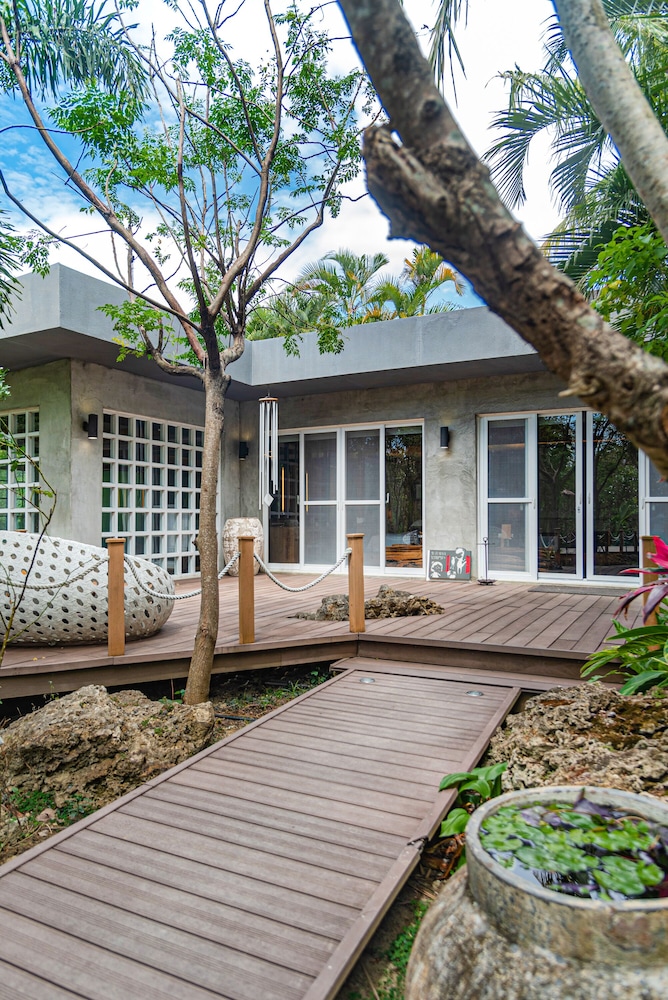 The House 15 56/61