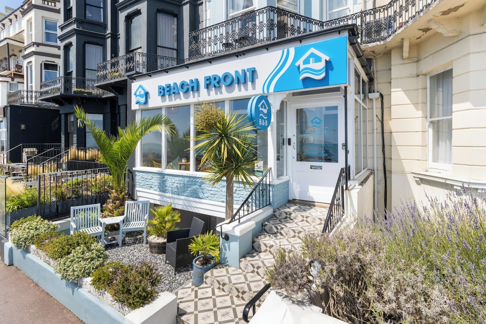 The Beach Front Guest House 4/43