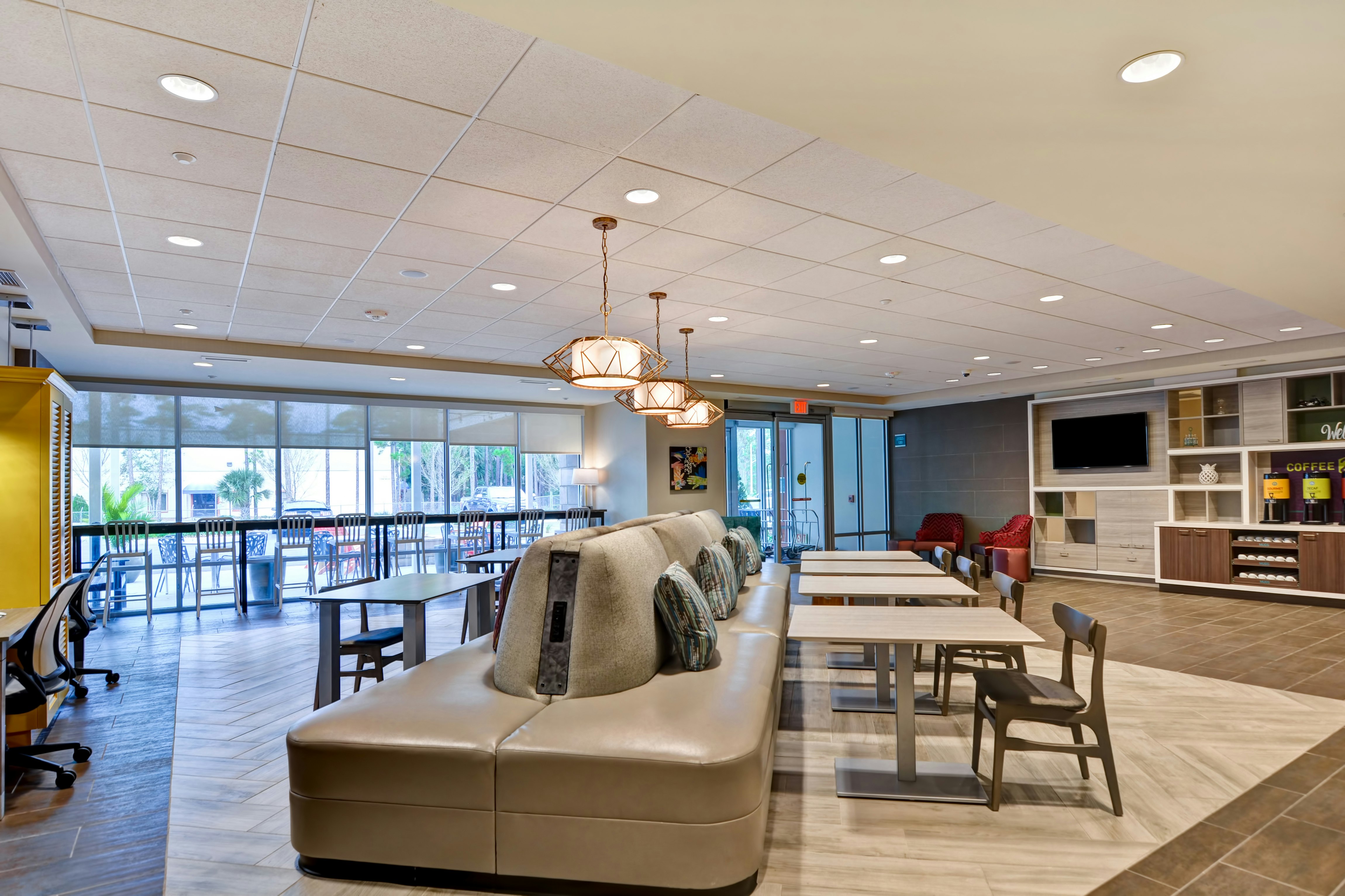 Home2 Suites By Hilton Daytona Beach Speedway Fl 32/56