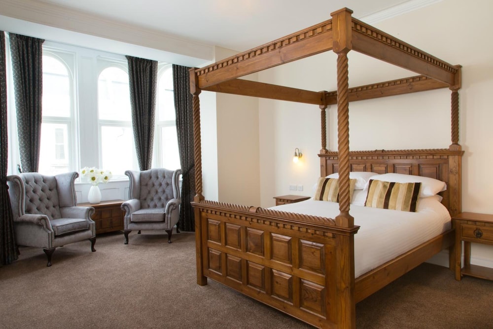 The Grosvenor Plymouth 19/64