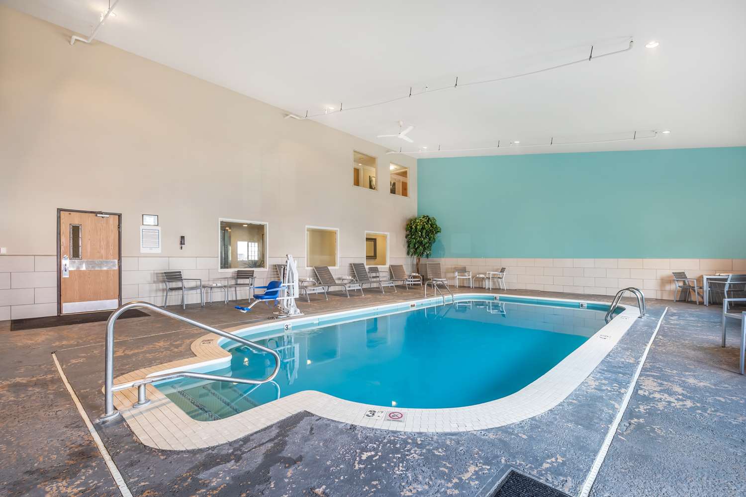 Best Western Plus University Park Inn and Suites 11/19