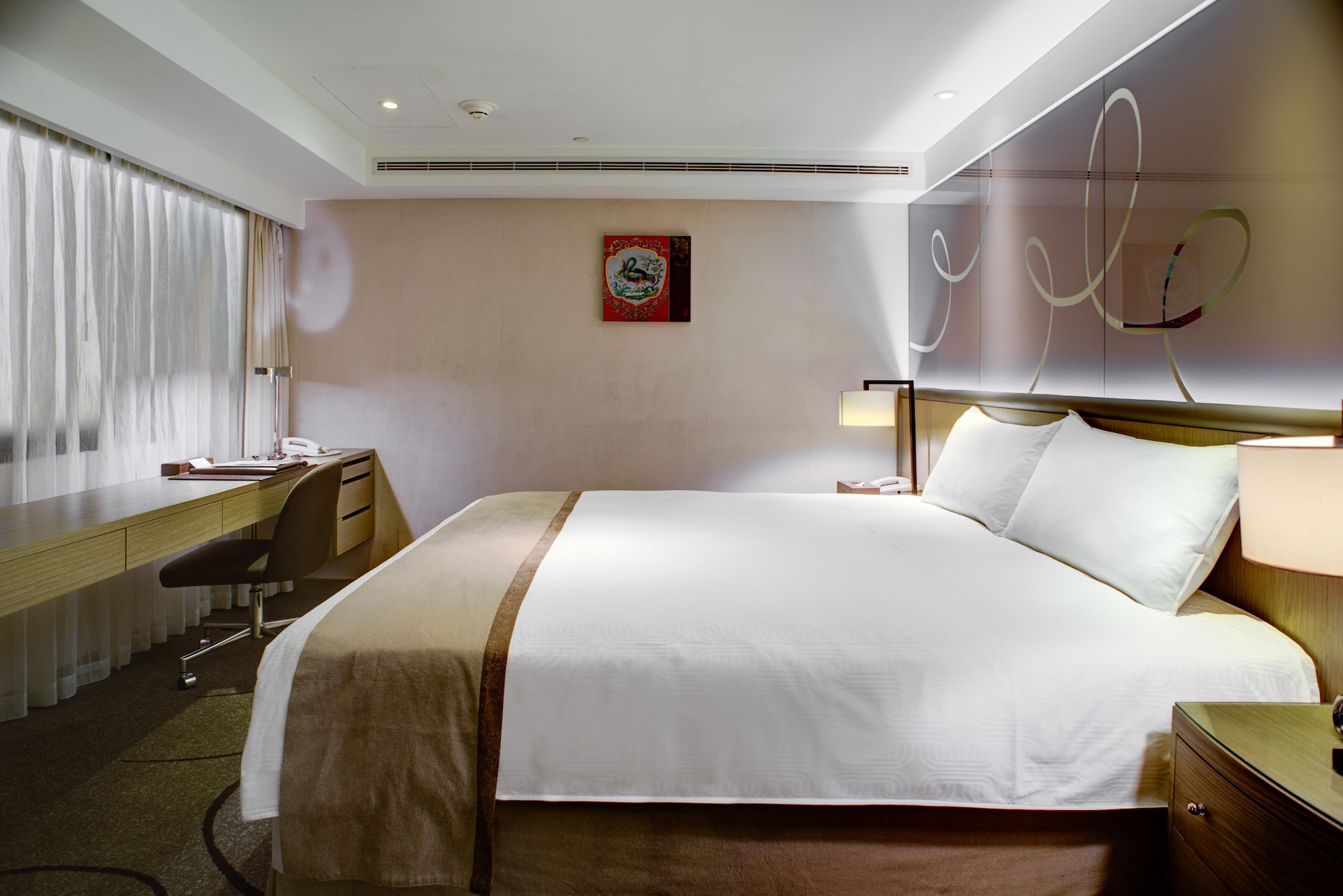 DELUXE, SUITE, KING BED