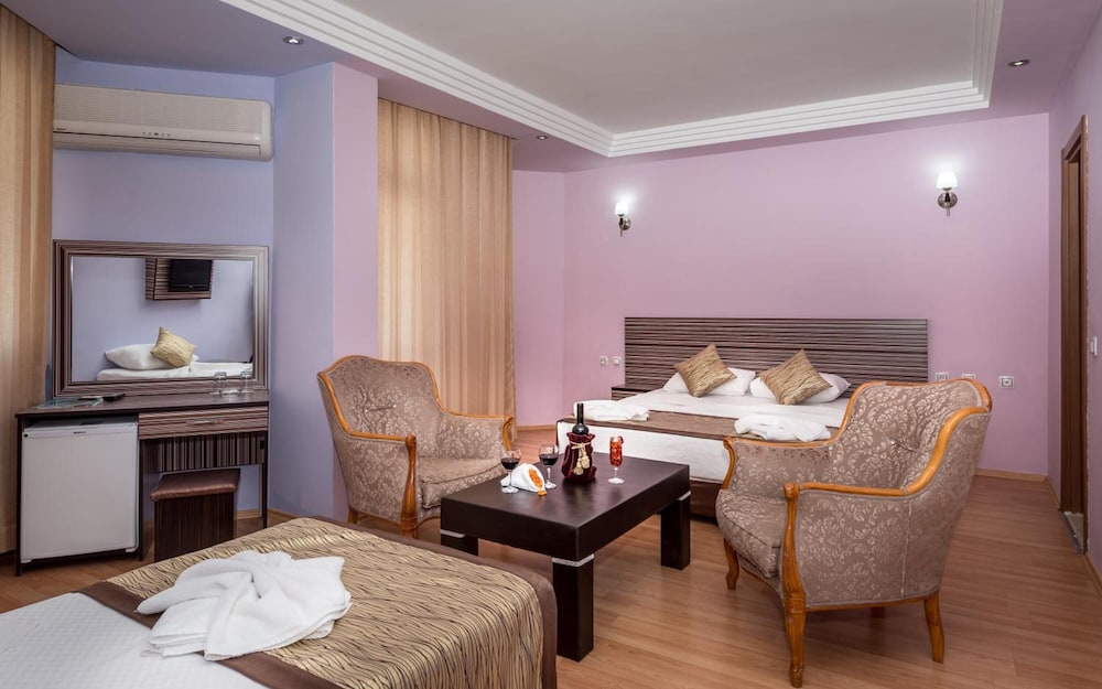 Zel Hotel 38/68