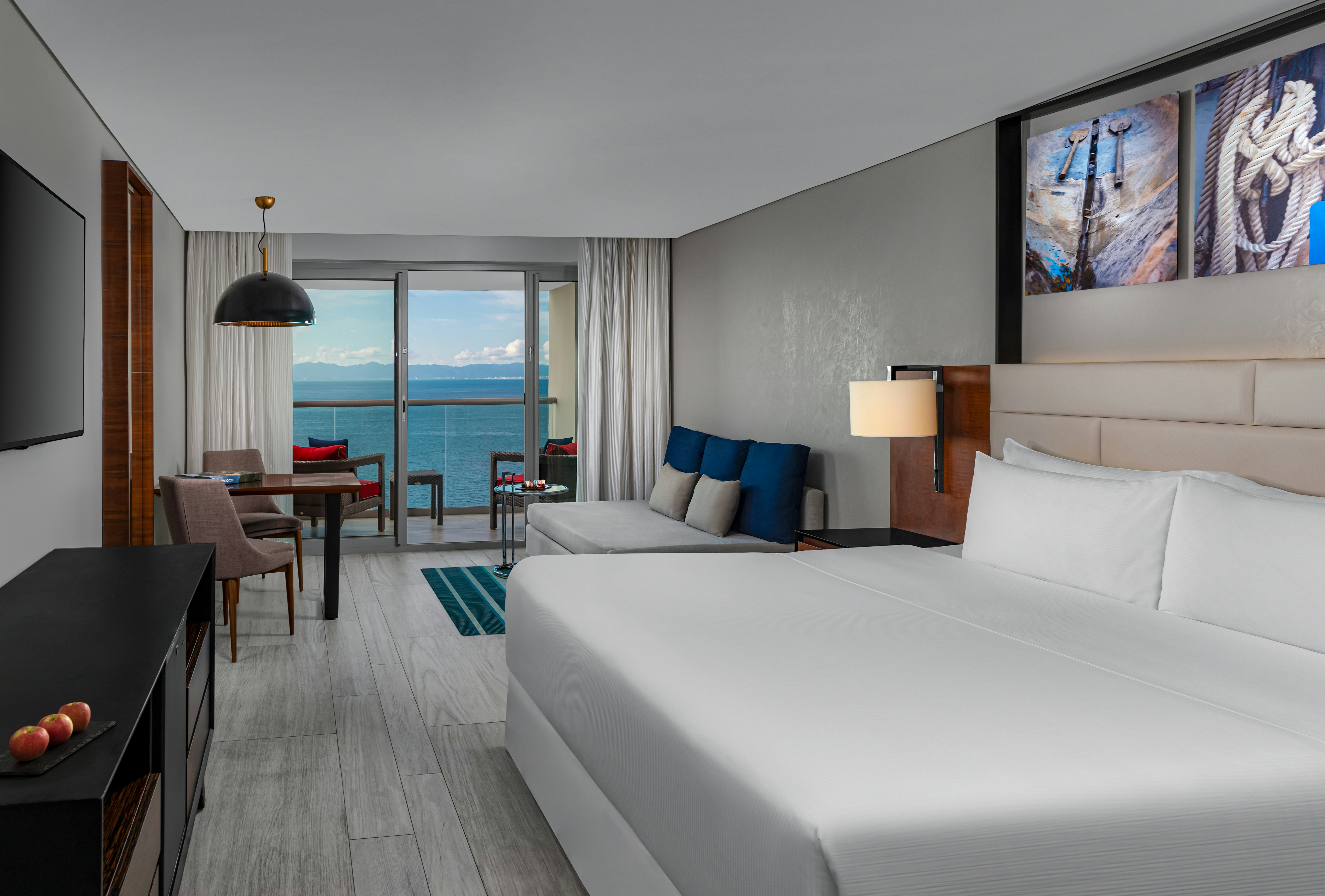 Superior, King Bed, Ocean Front