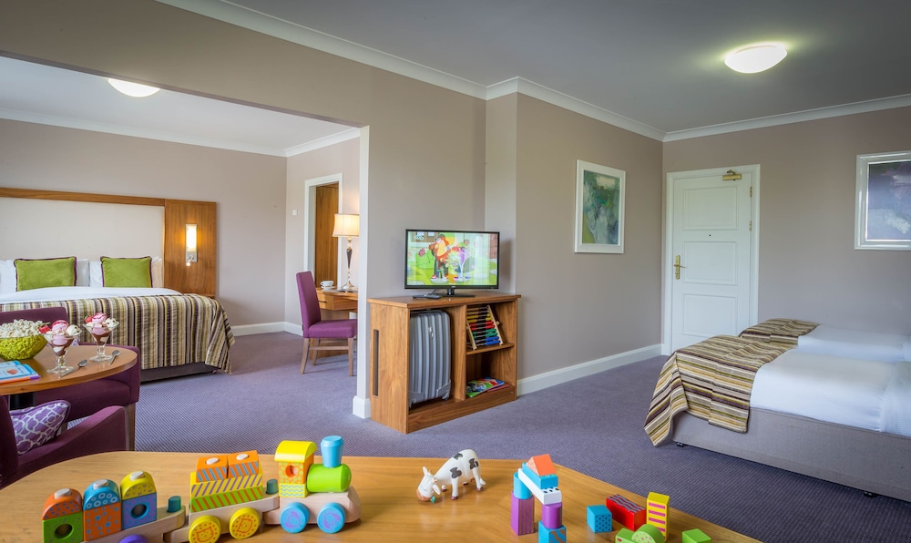 Charleville Park Hotel 27/29