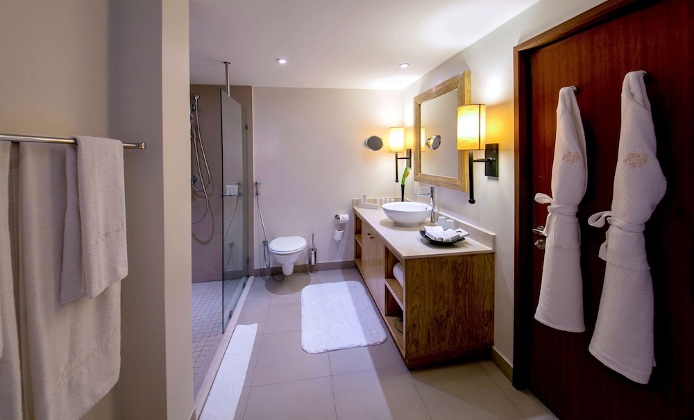 Kempinski Seychelles Resort 19/78