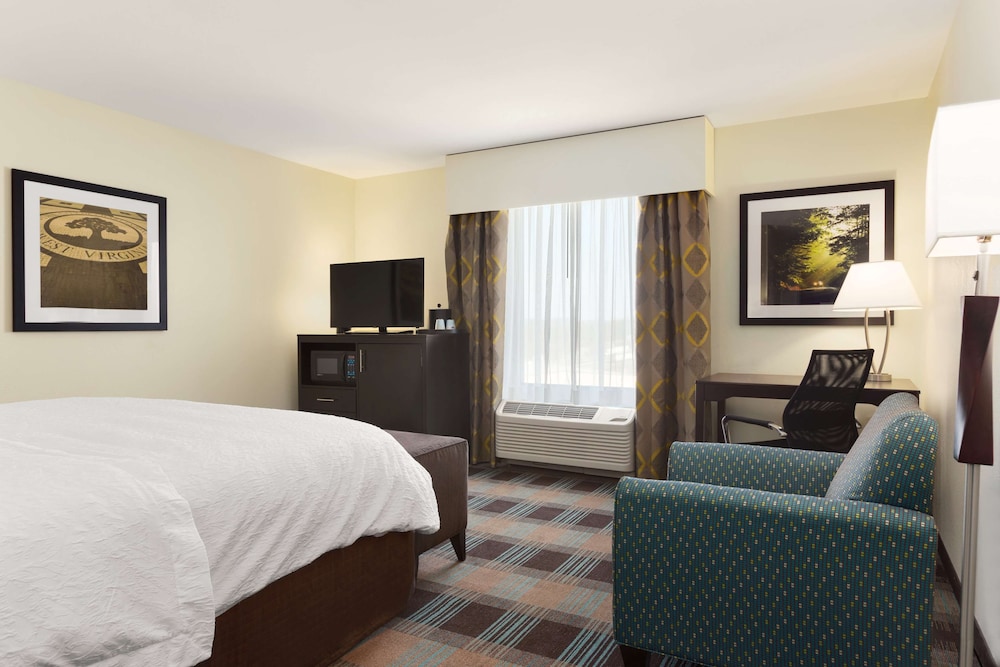 Hampton Inn Fairmont Wv 13/61