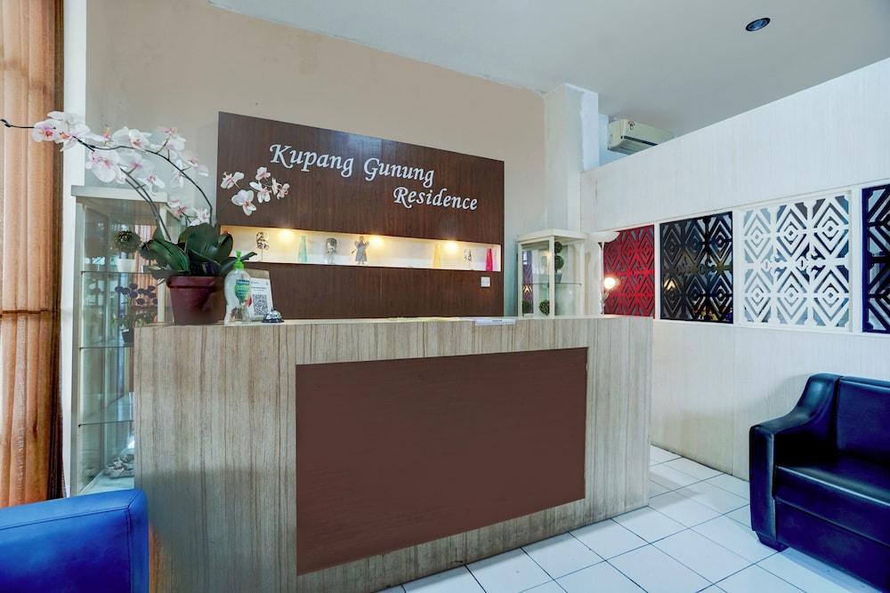 Hotel O Surabaya near Surabaya Town Square formerly Kupang Gunung Residence 13/60