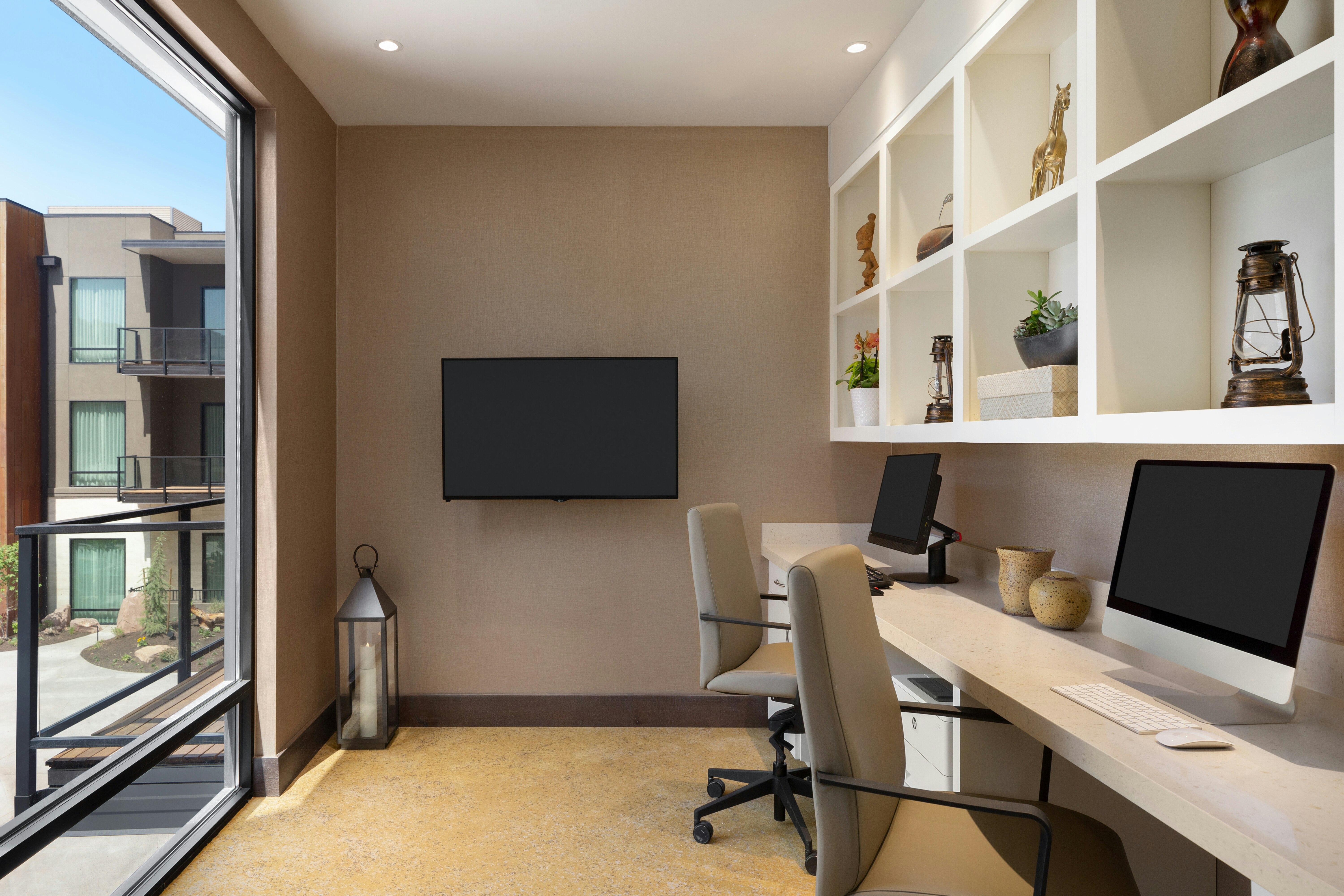 Hoodoo Moab, Curio Collection by Hilton 43/48
