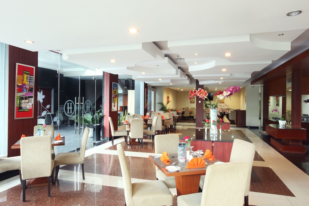 GRAND HATIKA HOTEL 47/59