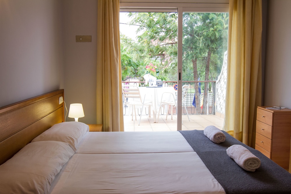 Hotel 139 34/63