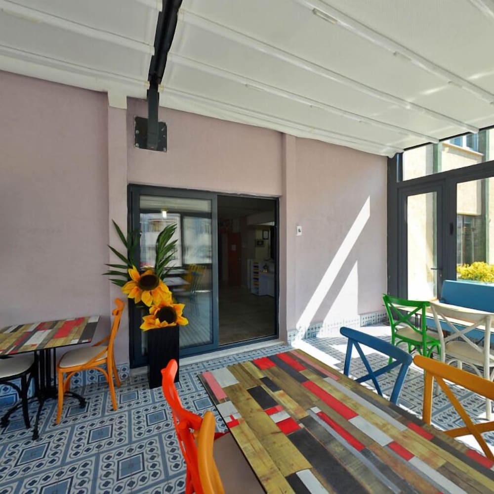 Campucity Kiz Ogrenci Yurdu 19/21