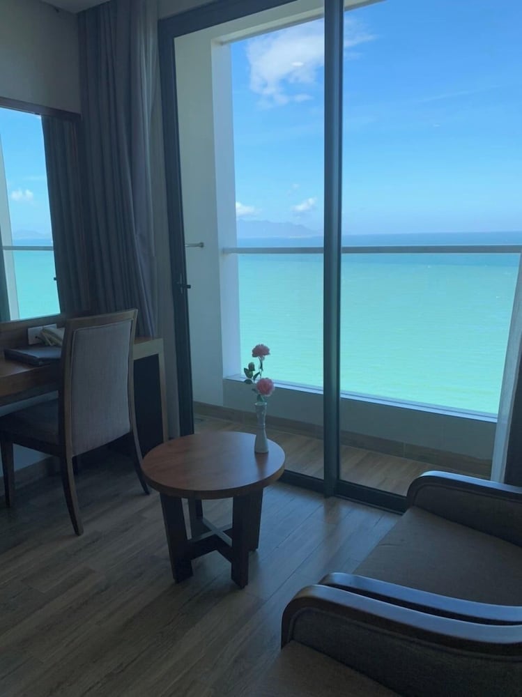 Sea Pearl Hotel 53/73