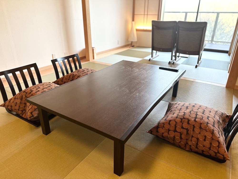 Yoshinoso Yukawaya 57/65