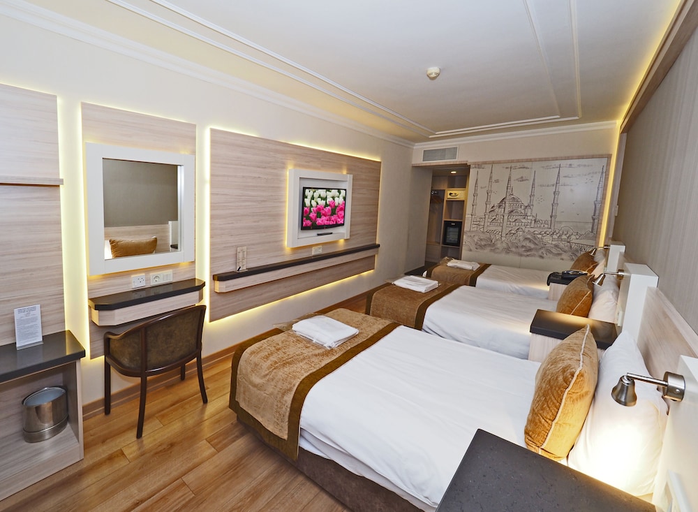 Hotel Bulvar Palas 12/67