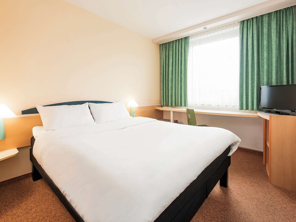 Ibis Paderborn City 16/64