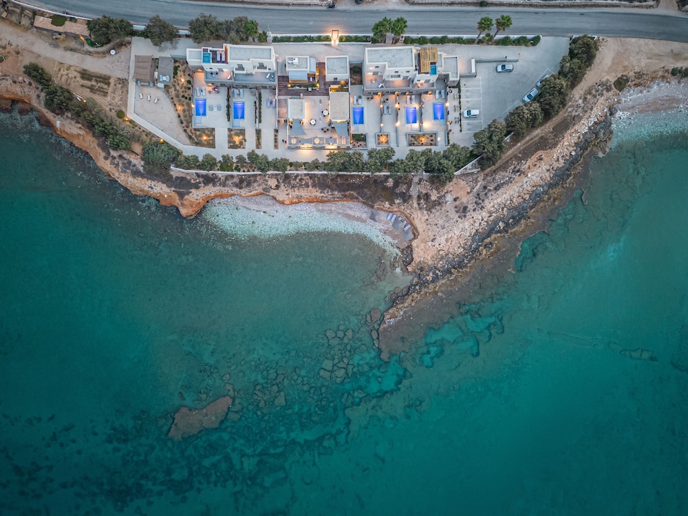 Paros Comfy Suites 41/50