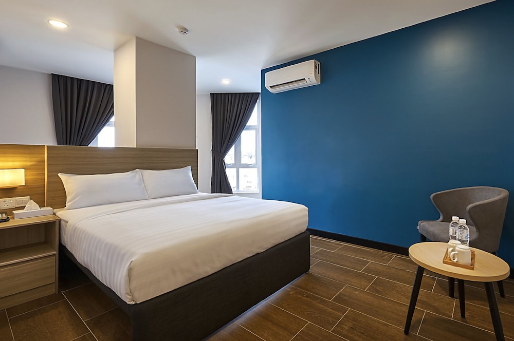 ZONE Hotels, Telok Panglima Garang 6/22