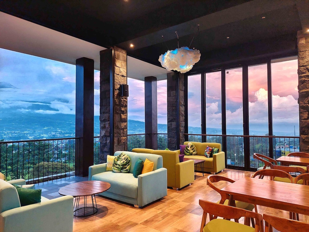 The Batu Hotel & Villas 35/50