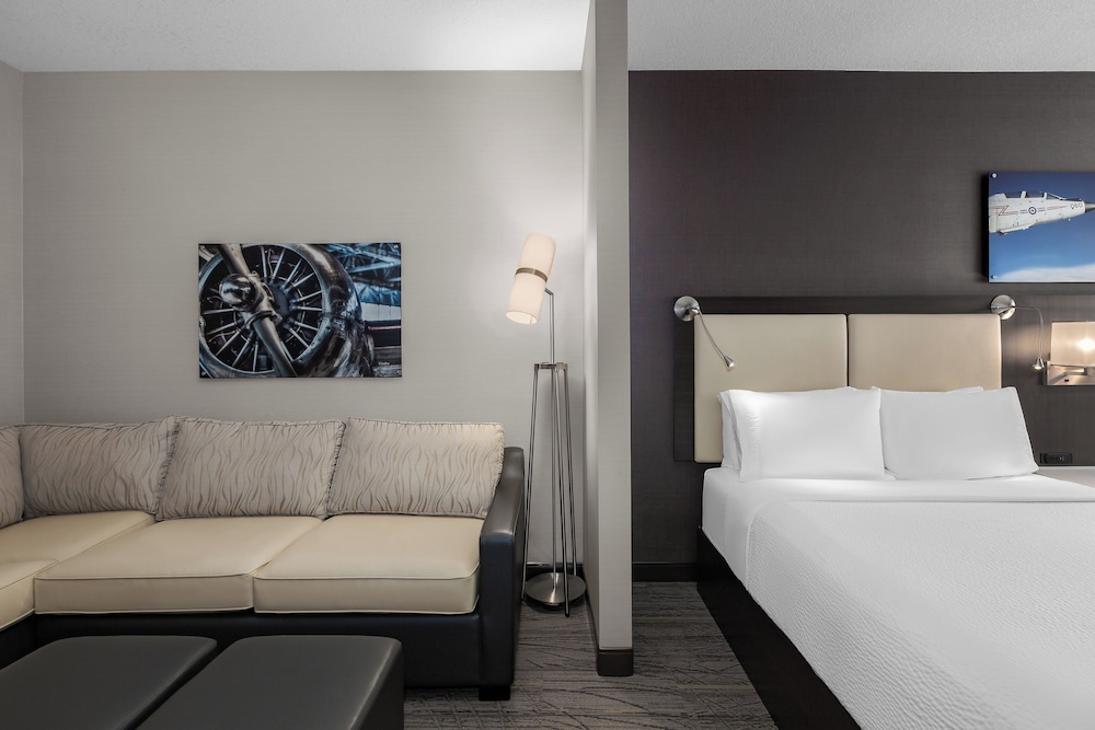 Specialty, Single Bed
