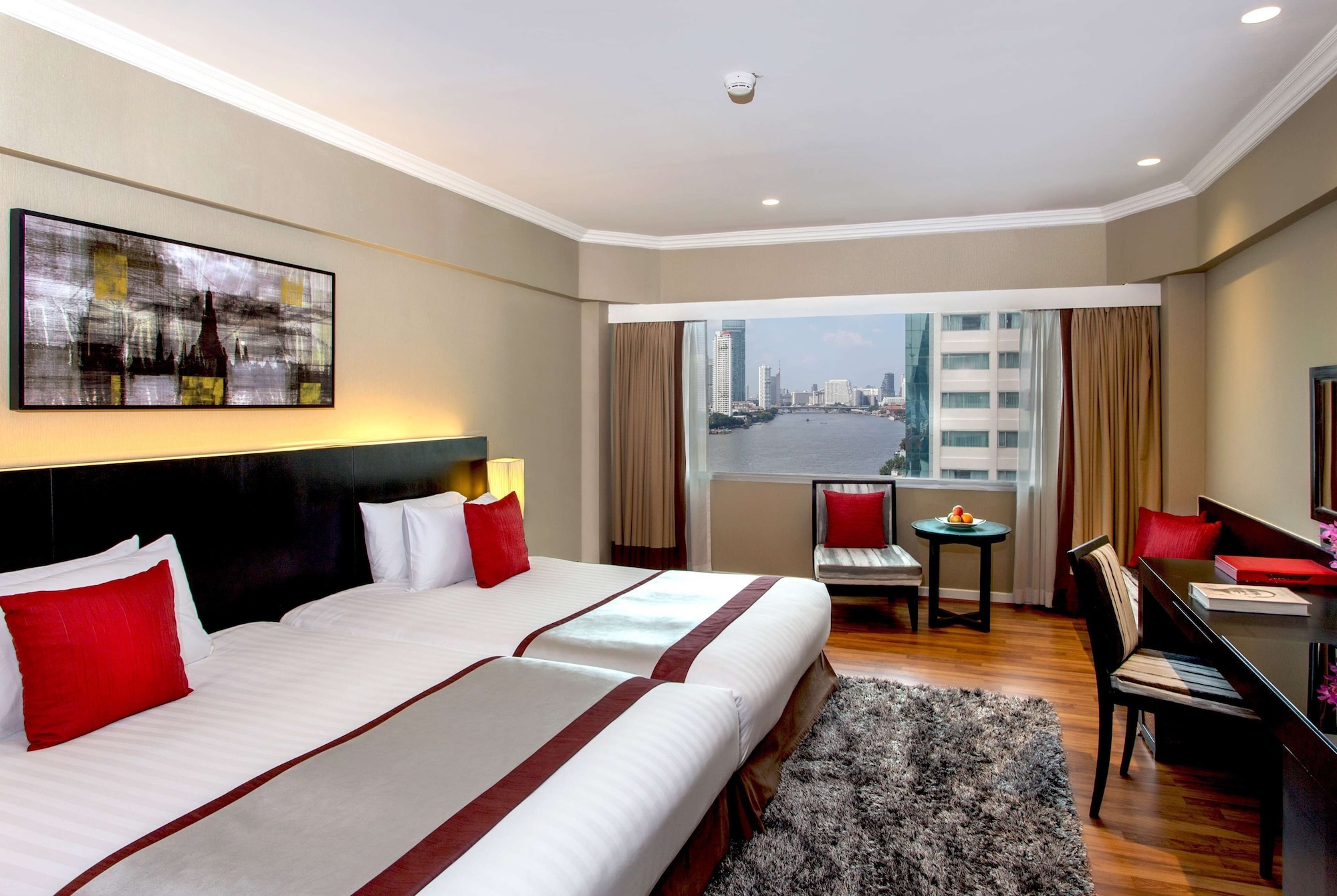 DELUXE, TWIN BEDS, RIVER VIEW