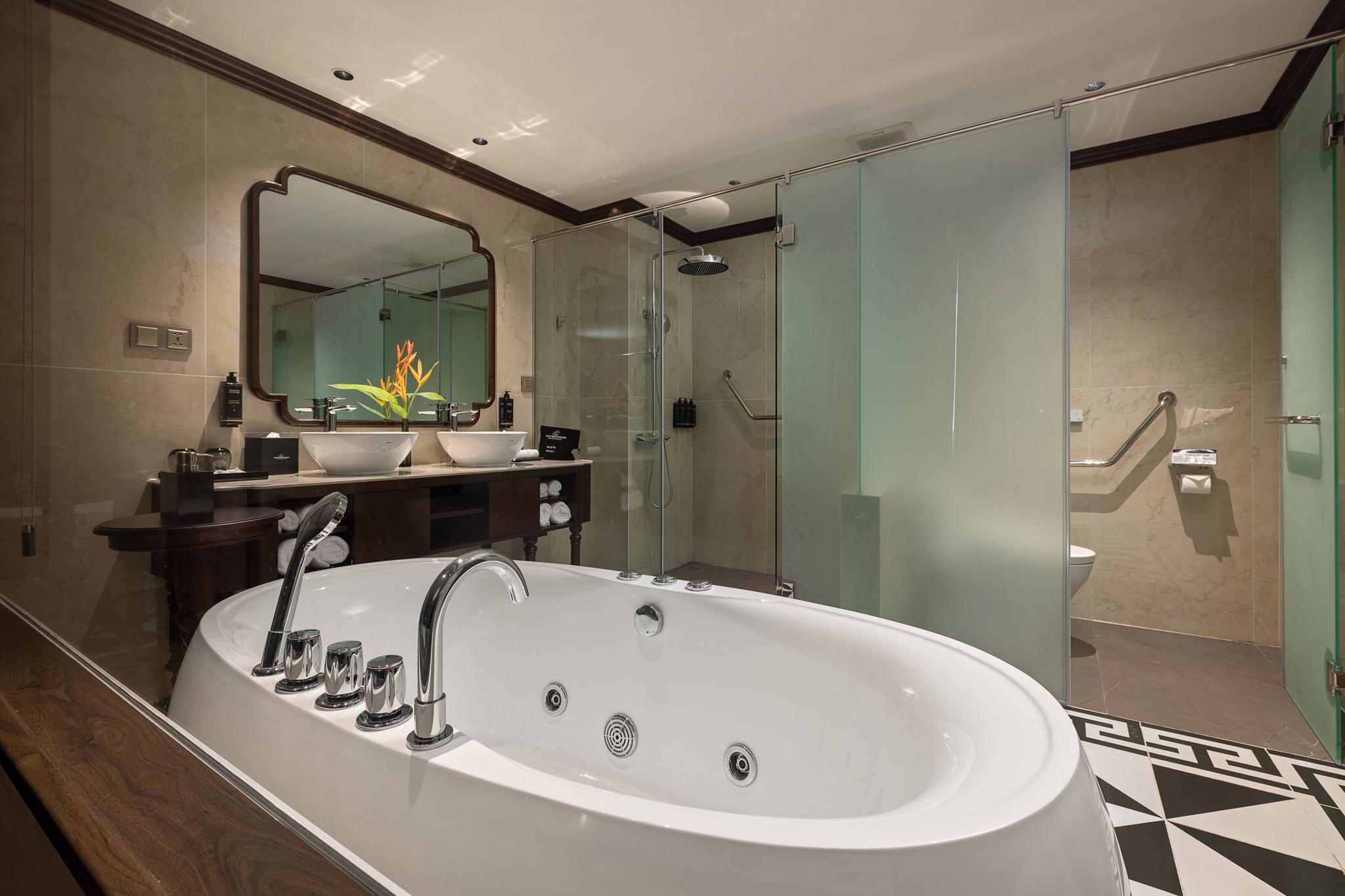 Presidential, Suite