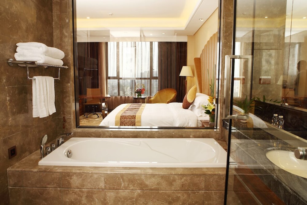 Tong Yu International Hotel 36/39