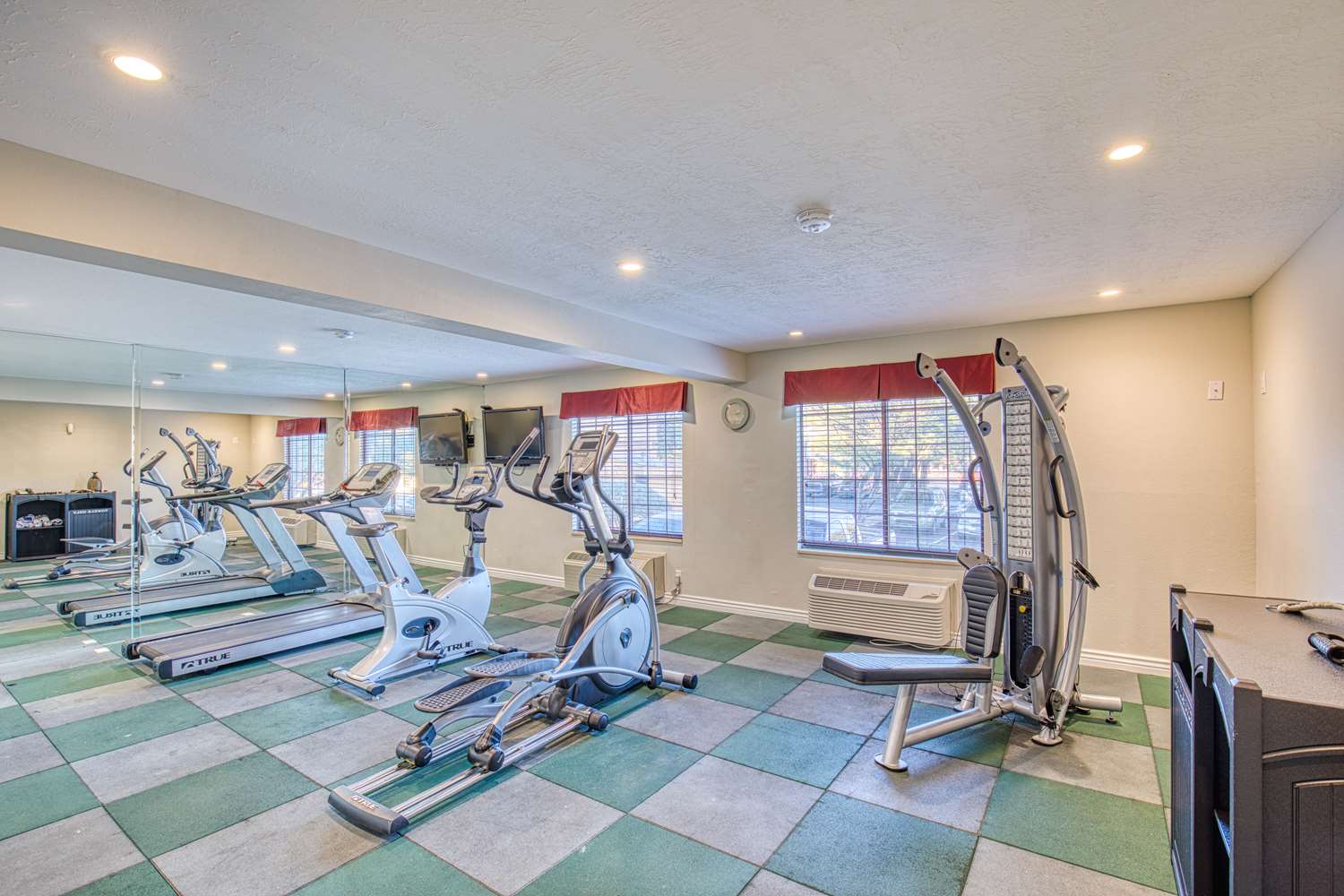 Best Western Green Valley Inn 23/40
