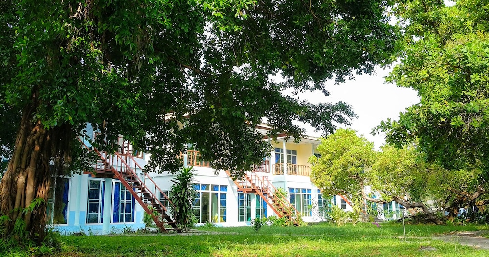 Koh Mook Riviera Beach Resort 32/50