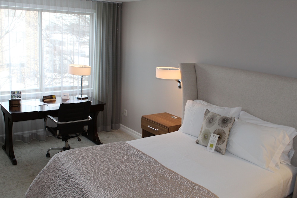 DELUXE, SUITE, QUEEN BED