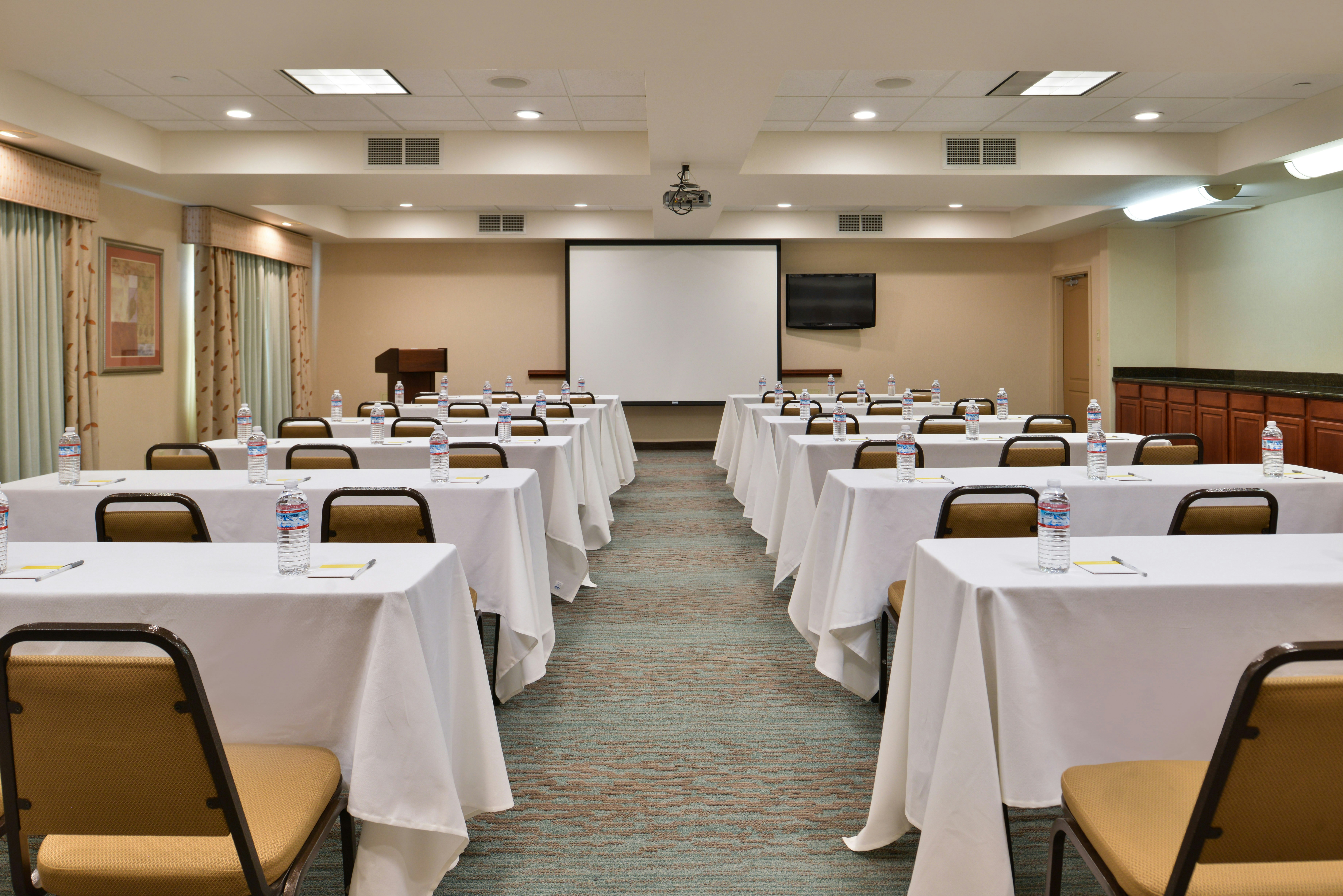Hampton Inn and Suites Woodland - Sacramento Area 42/53