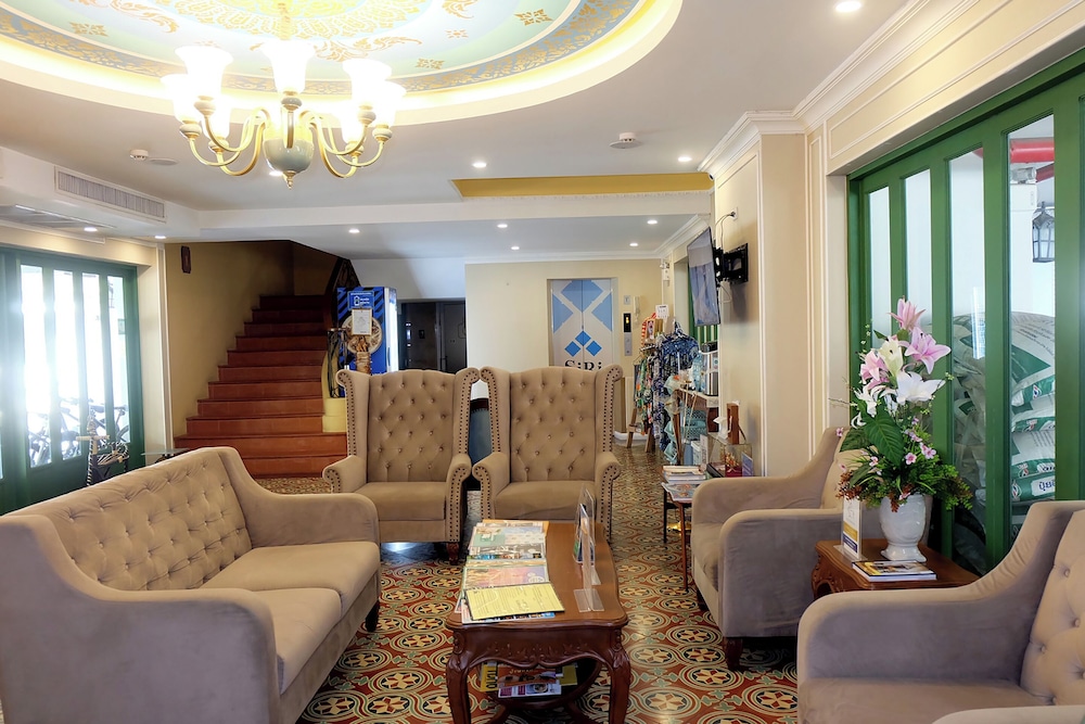 Siri Heritage Bangkok Hotel 51/71