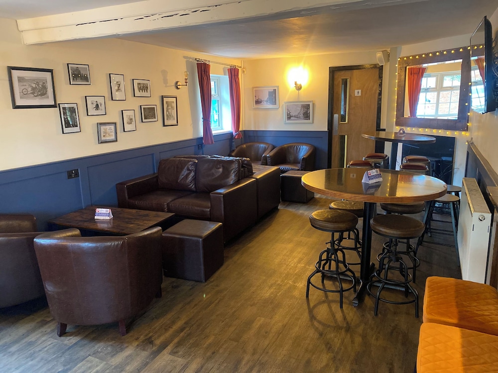 The Lawns Hotel 17/39