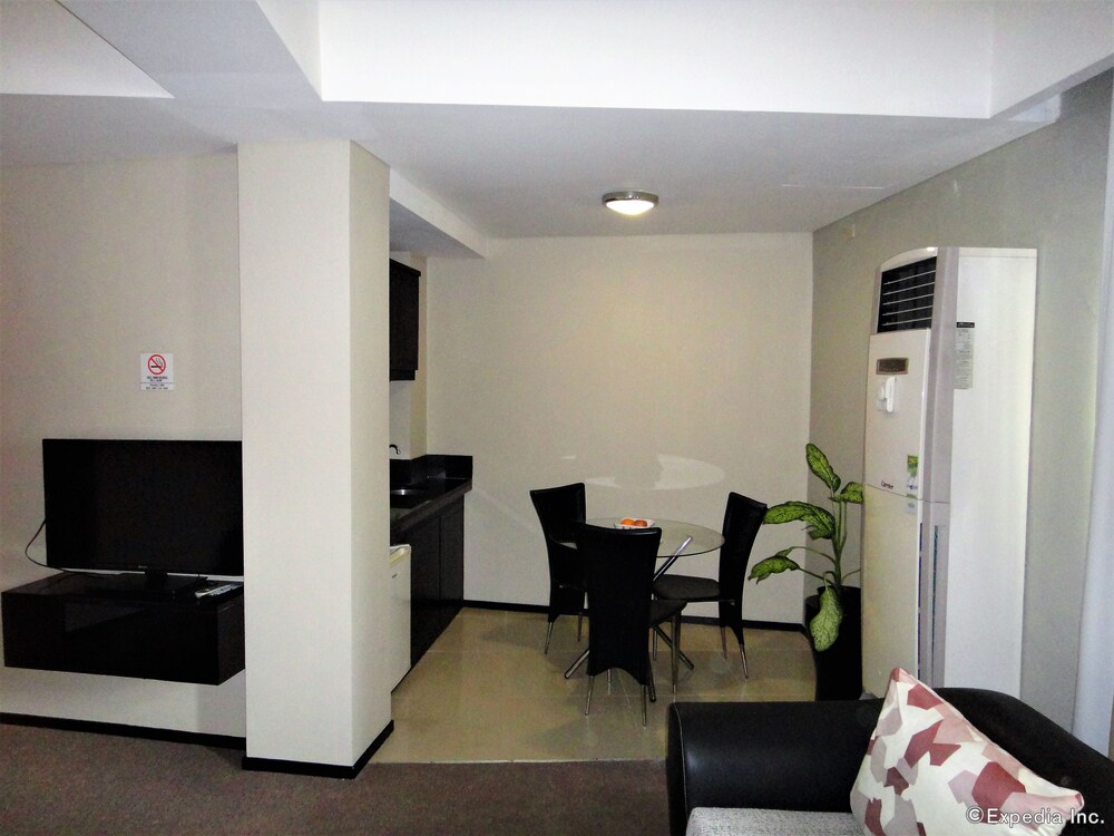 Mallberry Suites Business Hotel 41/59