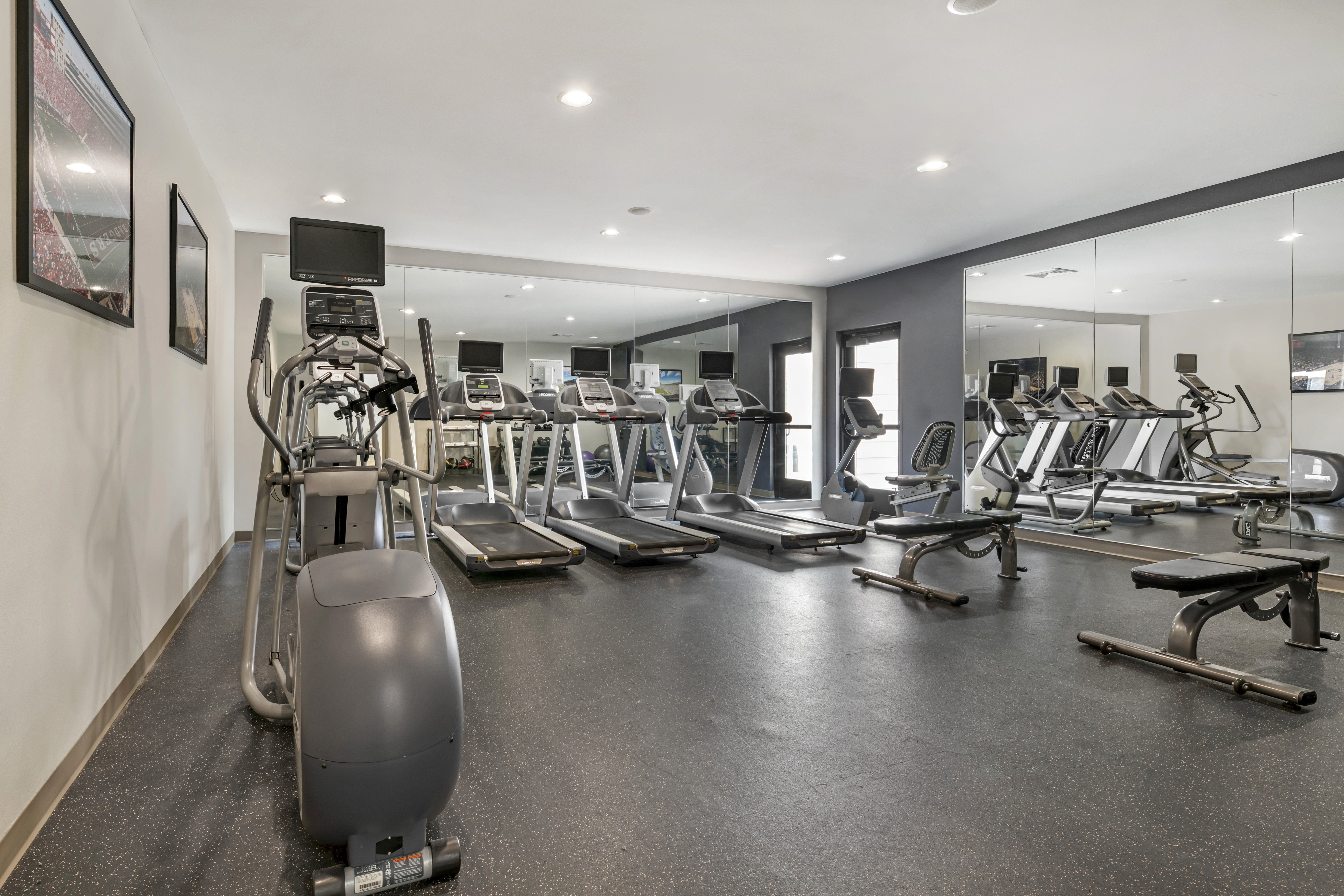 Staybridge Suites Milwaukee West-Oconomowoc 38/73