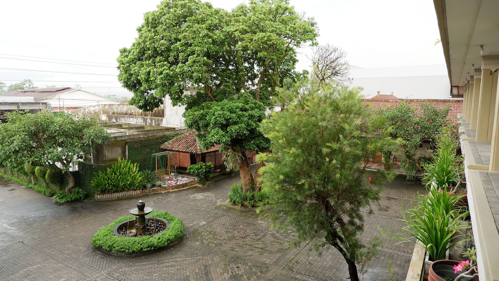 Hotel Catur 25/25