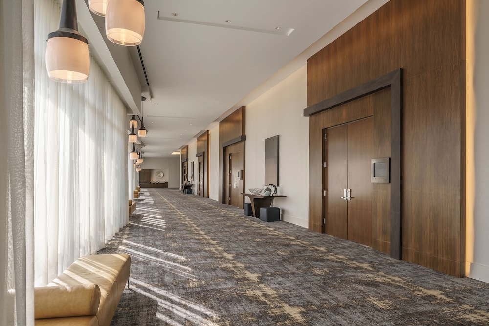 Hyatt Regency Houston/Galleria 16/74