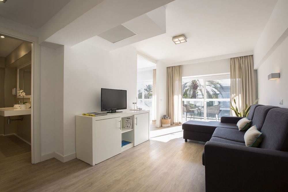 Las Gaviotas Suites Hotel 44/59