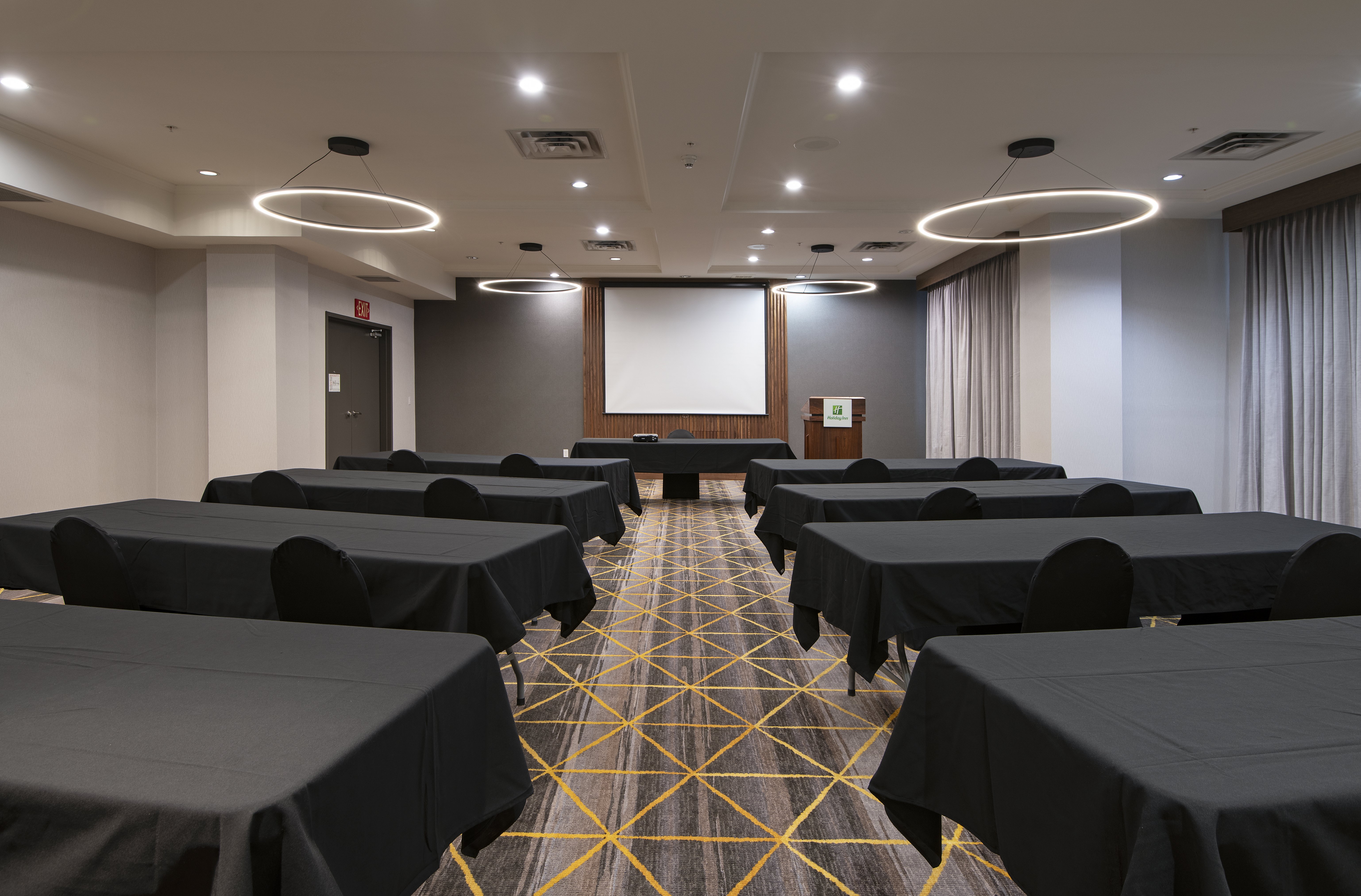 Holiday Inn Hotel Suites Kamloops 61/72